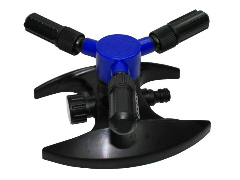 ROTARY 3-ARM PLASTIC SPRINKLER ON PLASTIC BASE